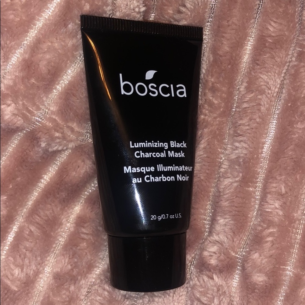 5/$25 🖤 BOSCIA Luminizing Black Charcoal Mask
